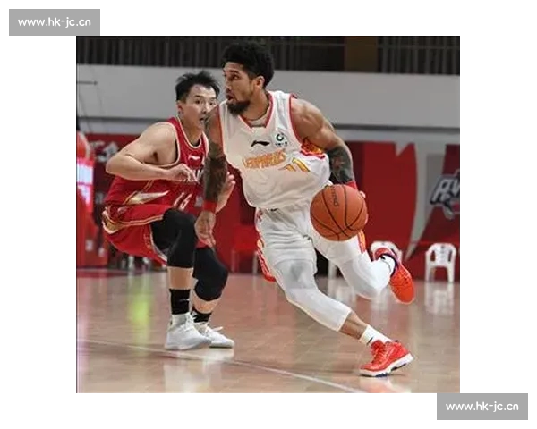 精彩篮球赛事全程直播解析，让你不错过每一个关键瞬间